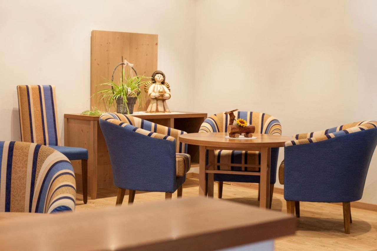 Alpenspitz Appartements - Garni - B&B Racines Ngoại thất bức ảnh