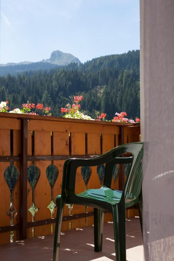 Alpenspitz Appartements - Garni - B&B Racines Ngoại thất bức ảnh