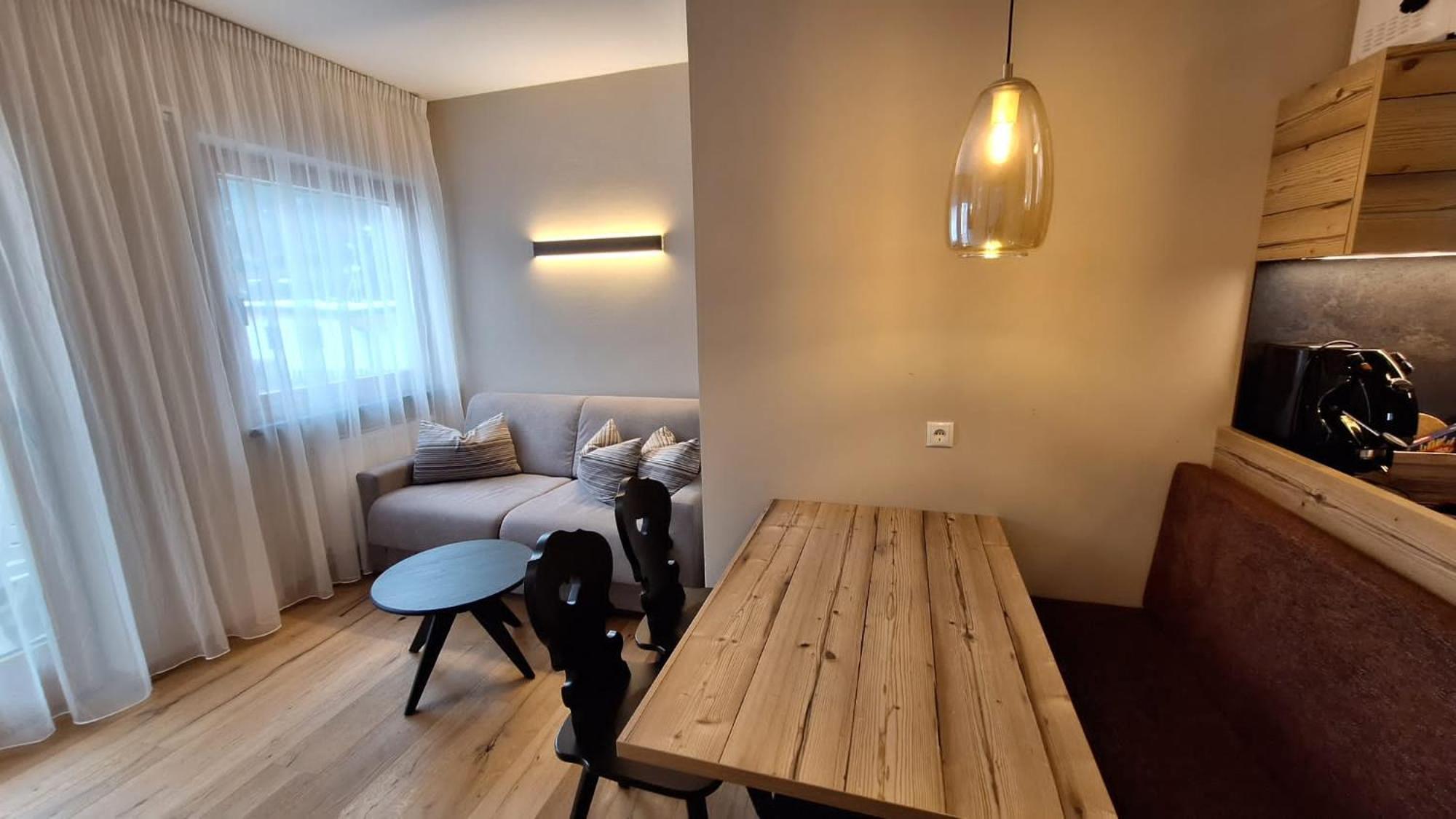 Alpenspitz Appartements - Garni - B&B Racines Ngoại thất bức ảnh