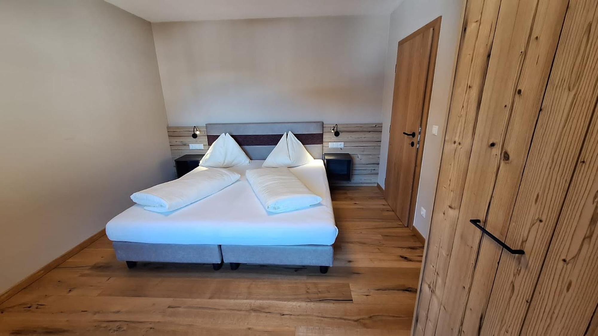 Alpenspitz Appartements - Garni - B&B Racines Ngoại thất bức ảnh